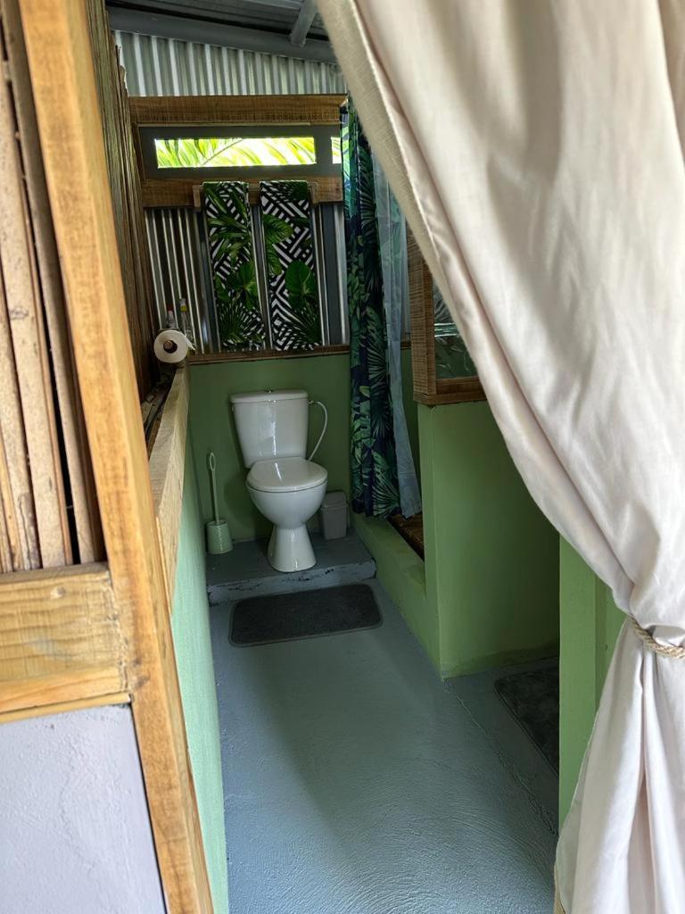 Lily Pad Lodge Bambou Luaran gambar