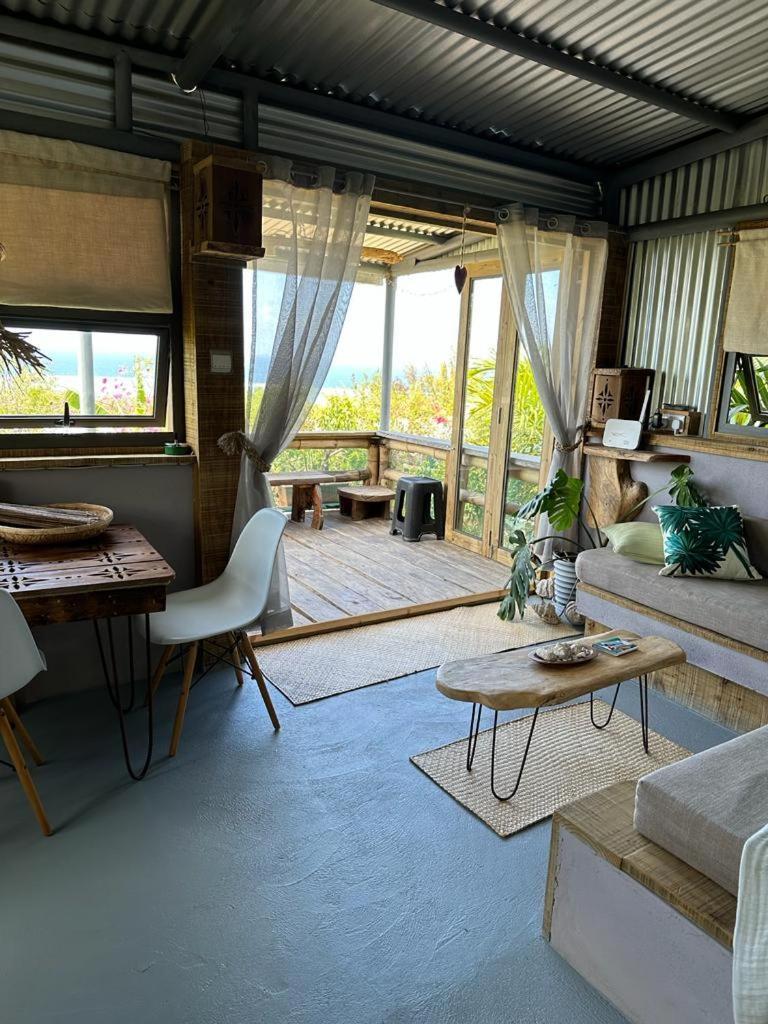 Lily Pad Lodge Bambou Luaran gambar