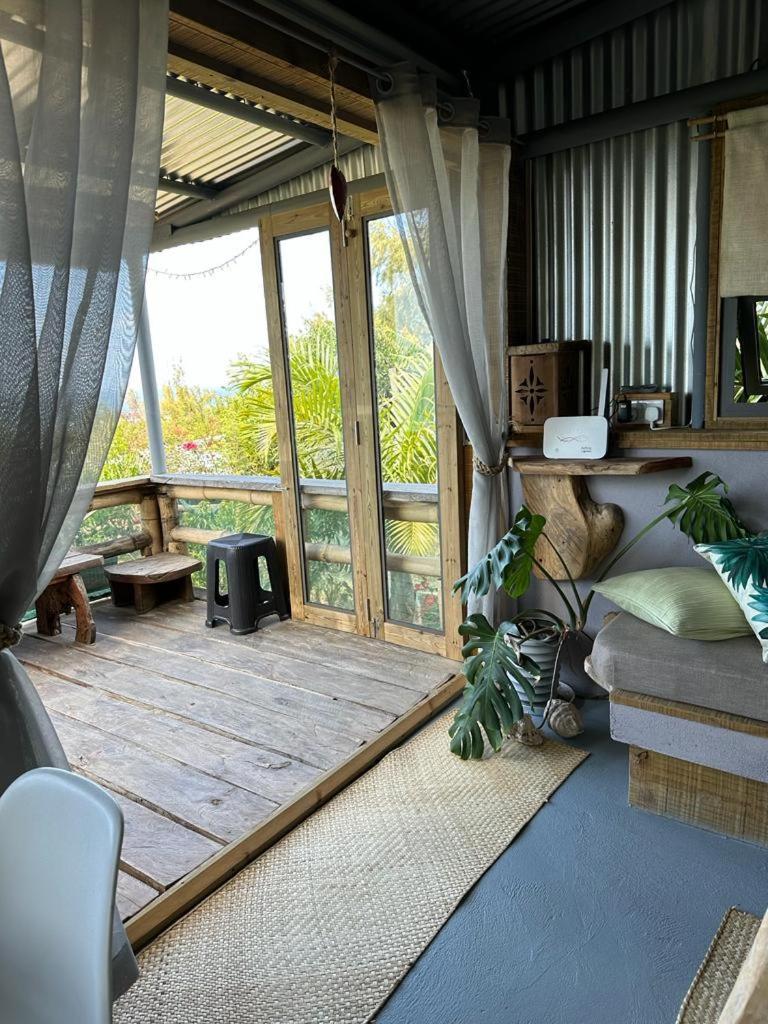 Lily Pad Lodge Bambou Luaran gambar